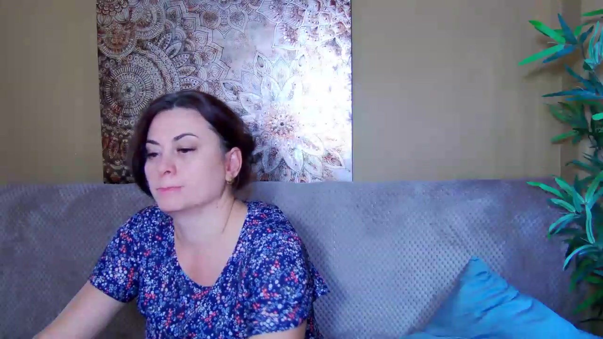 Gallery image thumbnail from ForeverChic's myfreecams stream on, 07/30/2026, 10:40 image 12 of 20