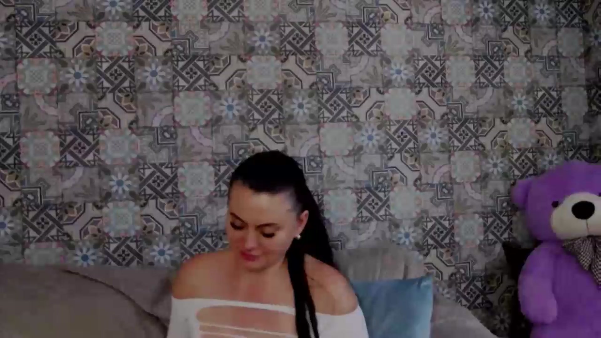 Gallery image thumbnail from ForeverChic's myfreecams stream on, 08/01/2026, 09:07 image 17 of 20