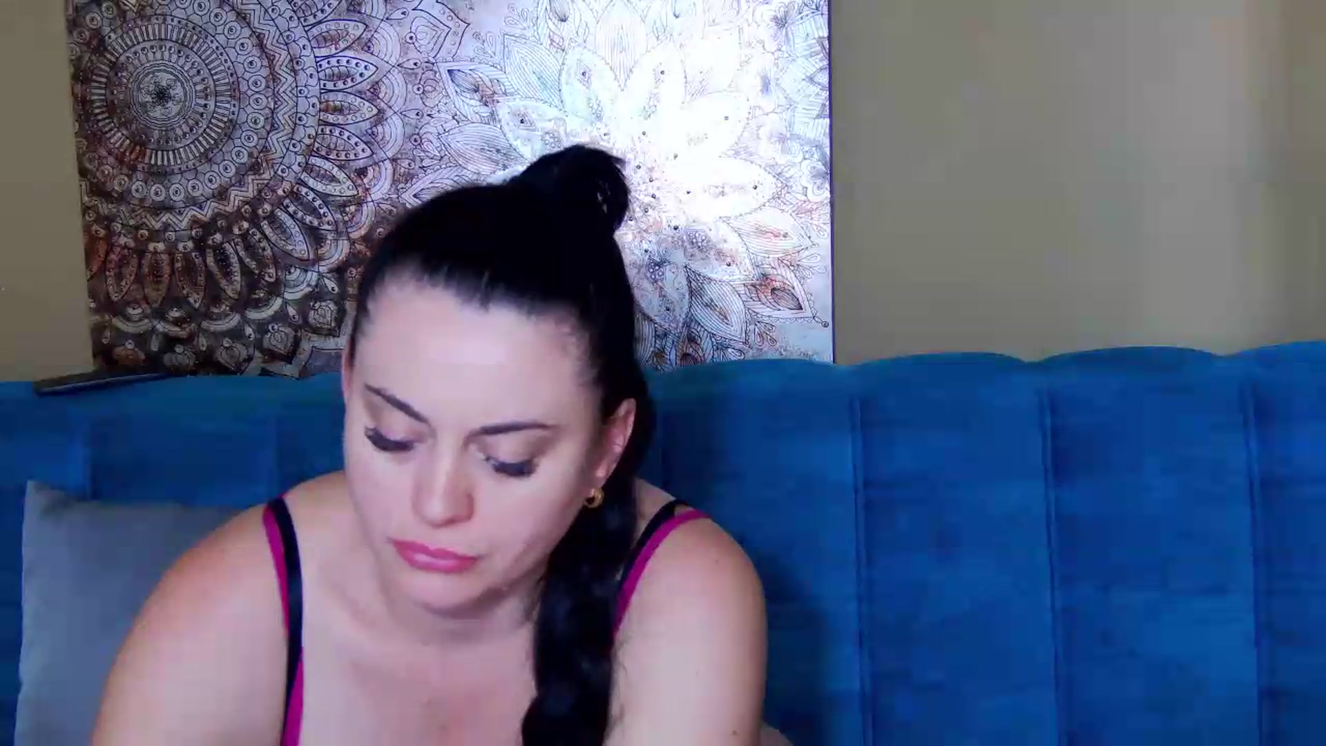 Gallery image thumbnail from ForeverChic's myfreecams stream on, 08/10/2026, 08:12 image 11 of 20