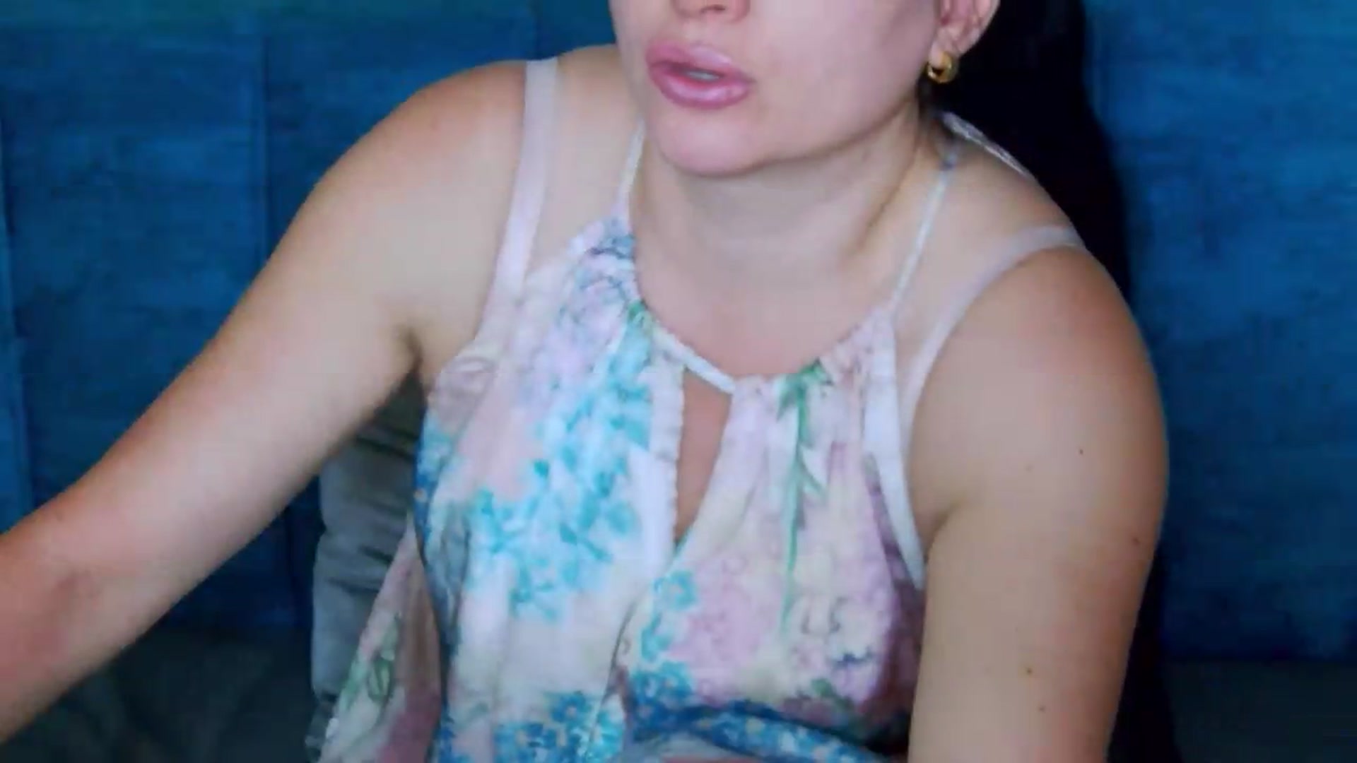 Gallery image thumbnail from ForeverChic's myfreecams stream on, 08/12/2026, 08:03 image 4 of 20