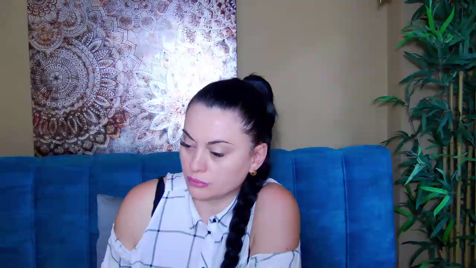 Gallery image thumbnail from ForeverChic's myfreecams stream on, 08/13/2026, 06:20 image 18 of 20
