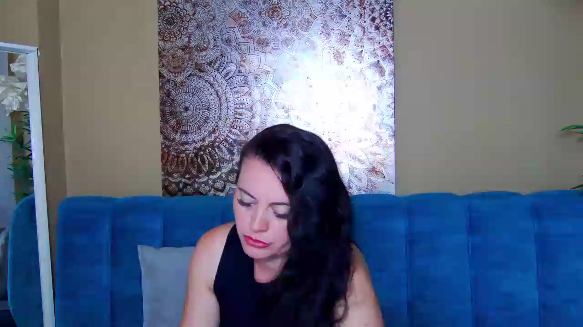 Gallery image thumbnail from ForeverChic's myfreecams stream on, 08/18/2026, 05:36 image 4 of 20