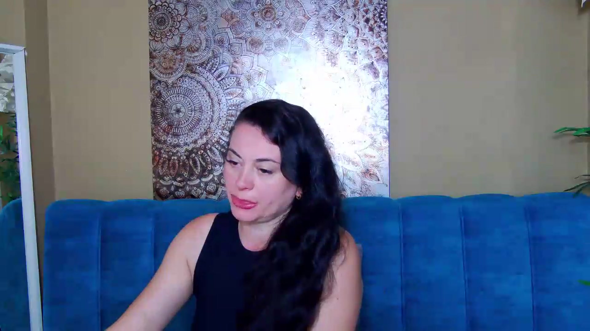 Gallery image thumbnail from ForeverChic's myfreecams stream on, 08/18/2026, 05:36 image 10 of 20