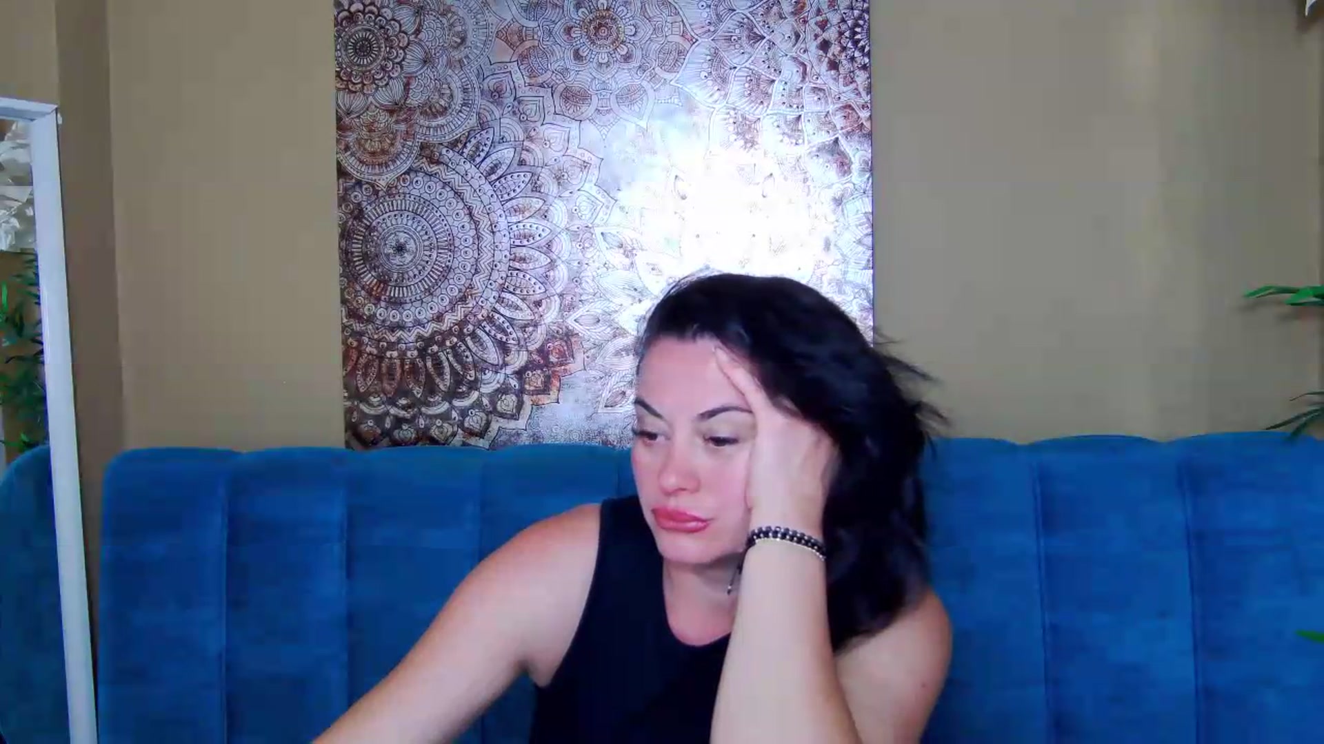 Gallery image thumbnail from ForeverChic's myfreecams stream on, 08/18/2026, 05:36 image 11 of 20
