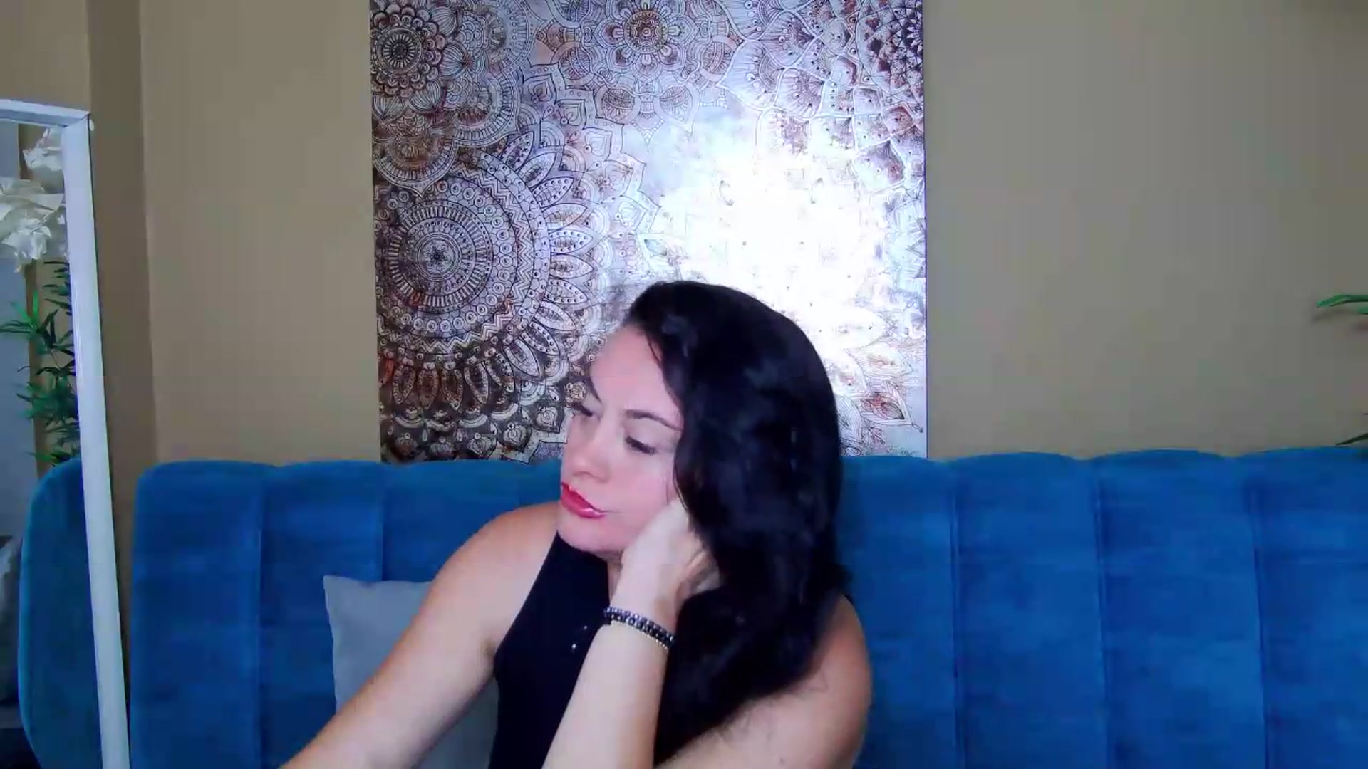 Gallery image thumbnail from ForeverChic's myfreecams stream on, 08/18/2026, 05:36 image 2 of 20