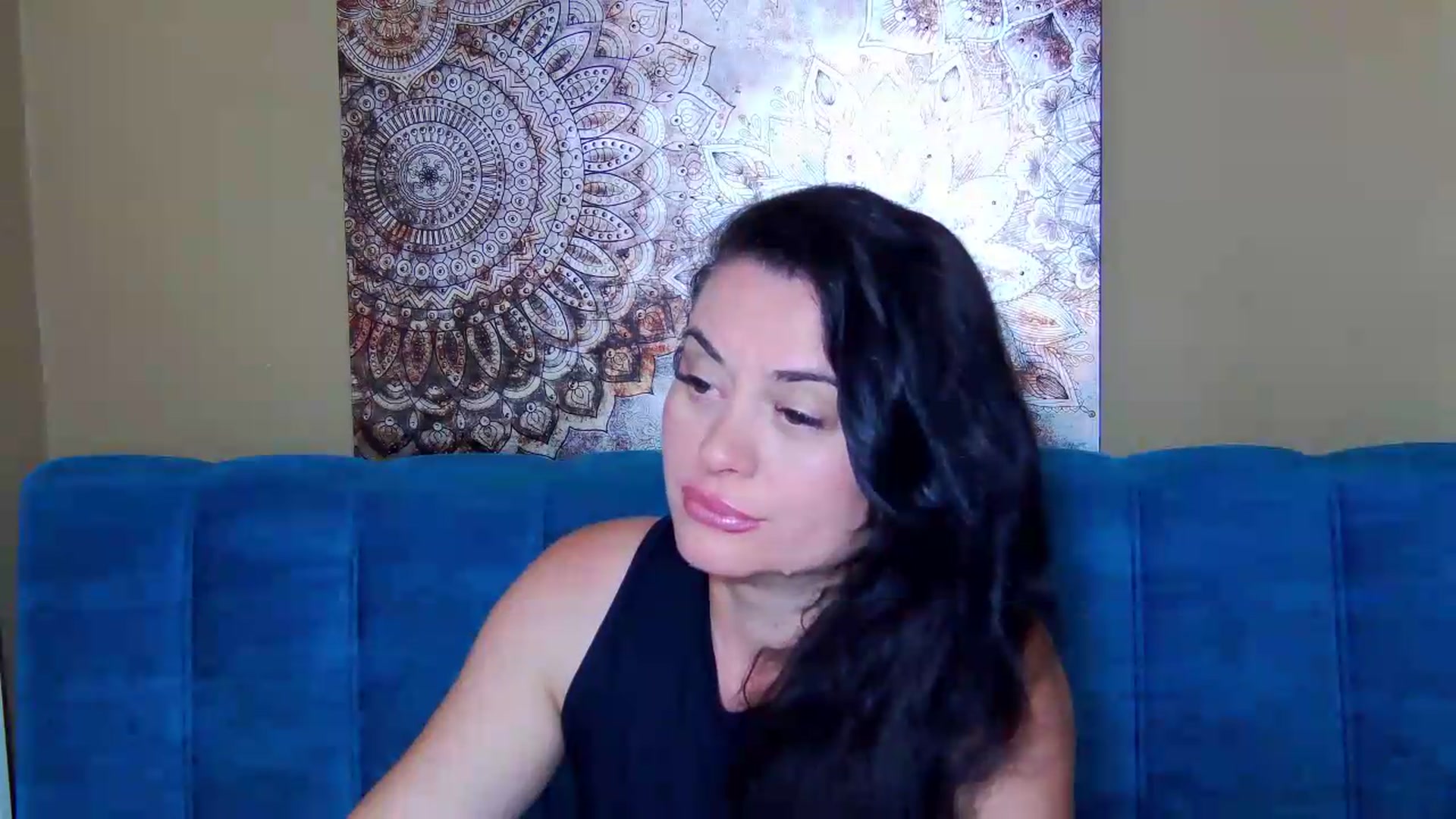 Gallery image thumbnail from ForeverChic's myfreecams stream on, 08/18/2026, 06:18 image 17 of 20