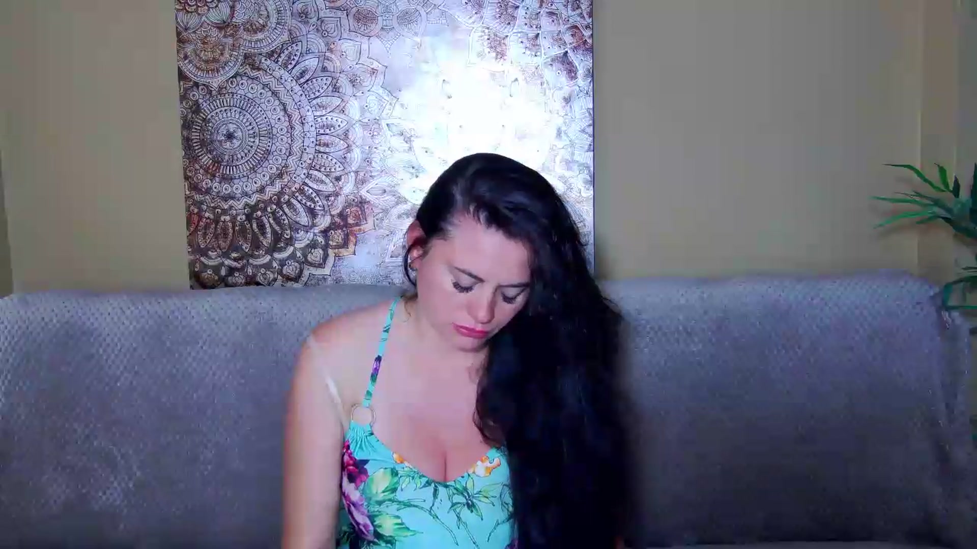 Gallery image thumbnail from ForeverChic's myfreecams stream on, 08/19/2026, 08:05 image 5 of 20