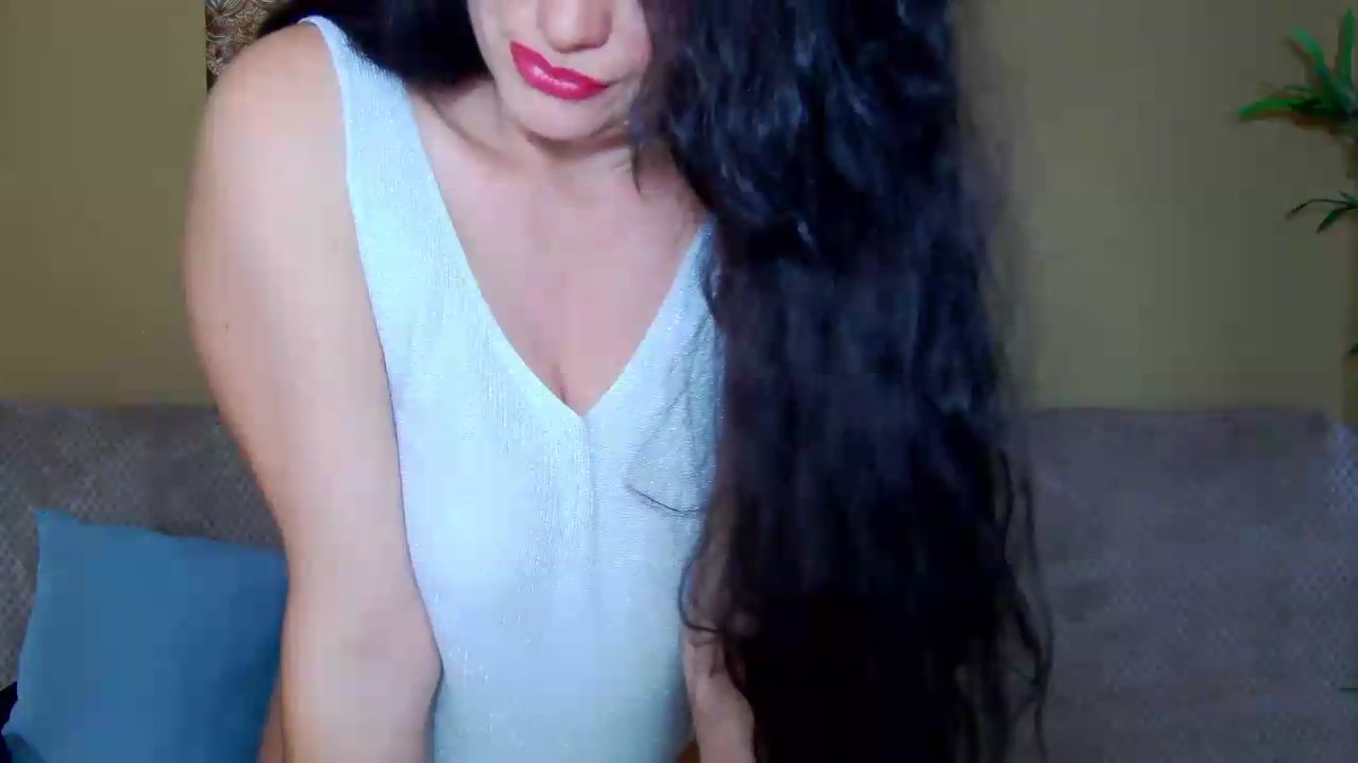 Gallery image thumbnail from ForeverChic's myfreecams stream on, 08/26/2026, 08:05 image 3 of 20