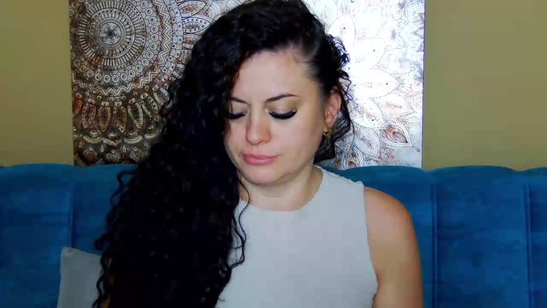 Gallery image thumbnail from ForeverChic's myfreecams stream on, 09/01/2026, 11:02 image 6 of 20