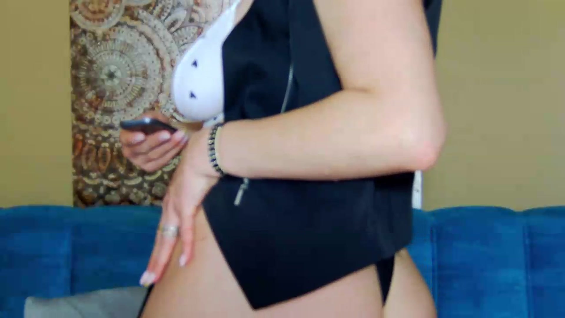 Gallery image thumbnail from ForeverChic's myfreecams stream on, 09/03/2026, 10:44 image 13 of 20