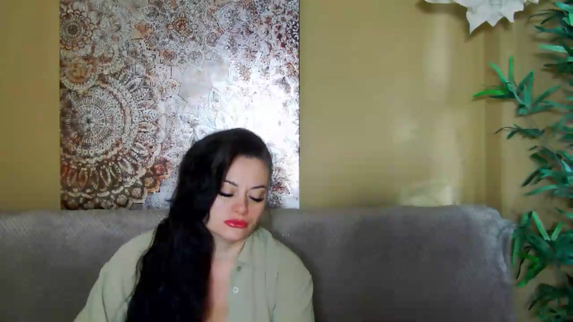 Gallery image thumbnail from ForeverChic's myfreecams stream on, 09/17/2026, 05:51 image 17 of 20