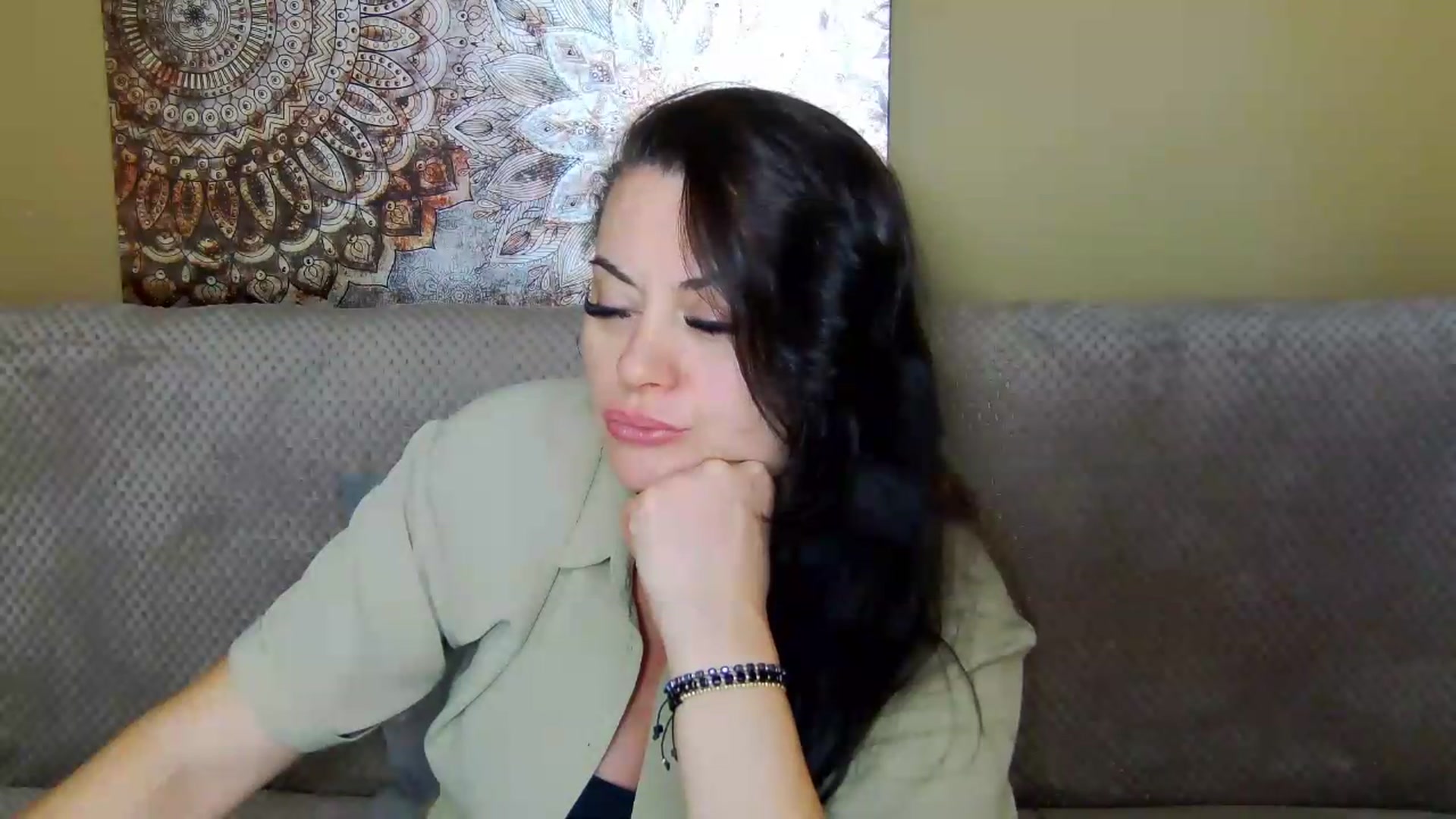 Gallery image thumbnail from ForeverChic's myfreecams stream on, 09/17/2026, 10:58 image 6 of 20