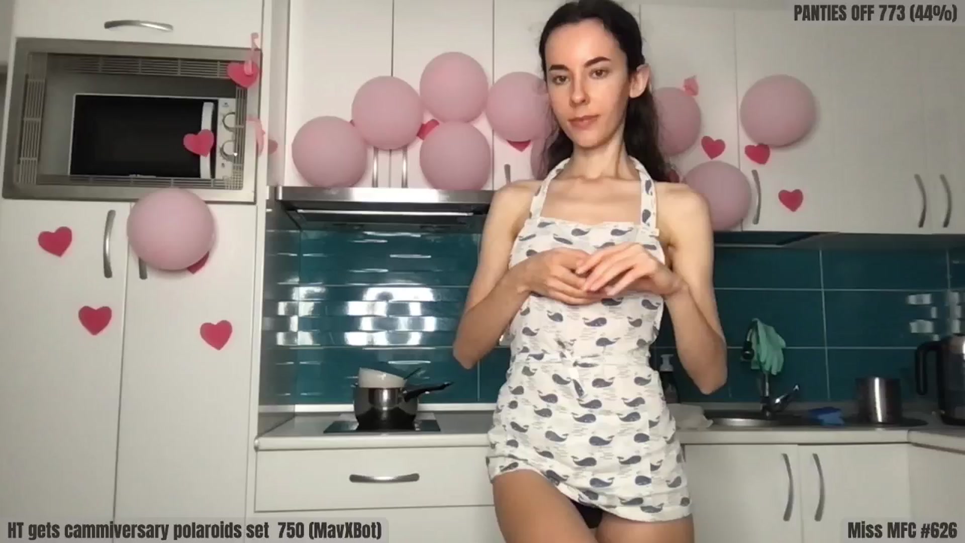 Gallery image thumbnail from ForeverCoffee's myfreecams stream on, 11/18/2024, 24:04 image 5 of 20