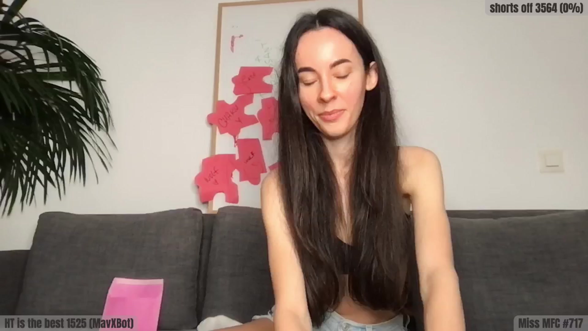 Gallery image thumbnail from ForeverCoffee's myfreecams stream on, 02/02/2025, 21:03 image 11 of 20