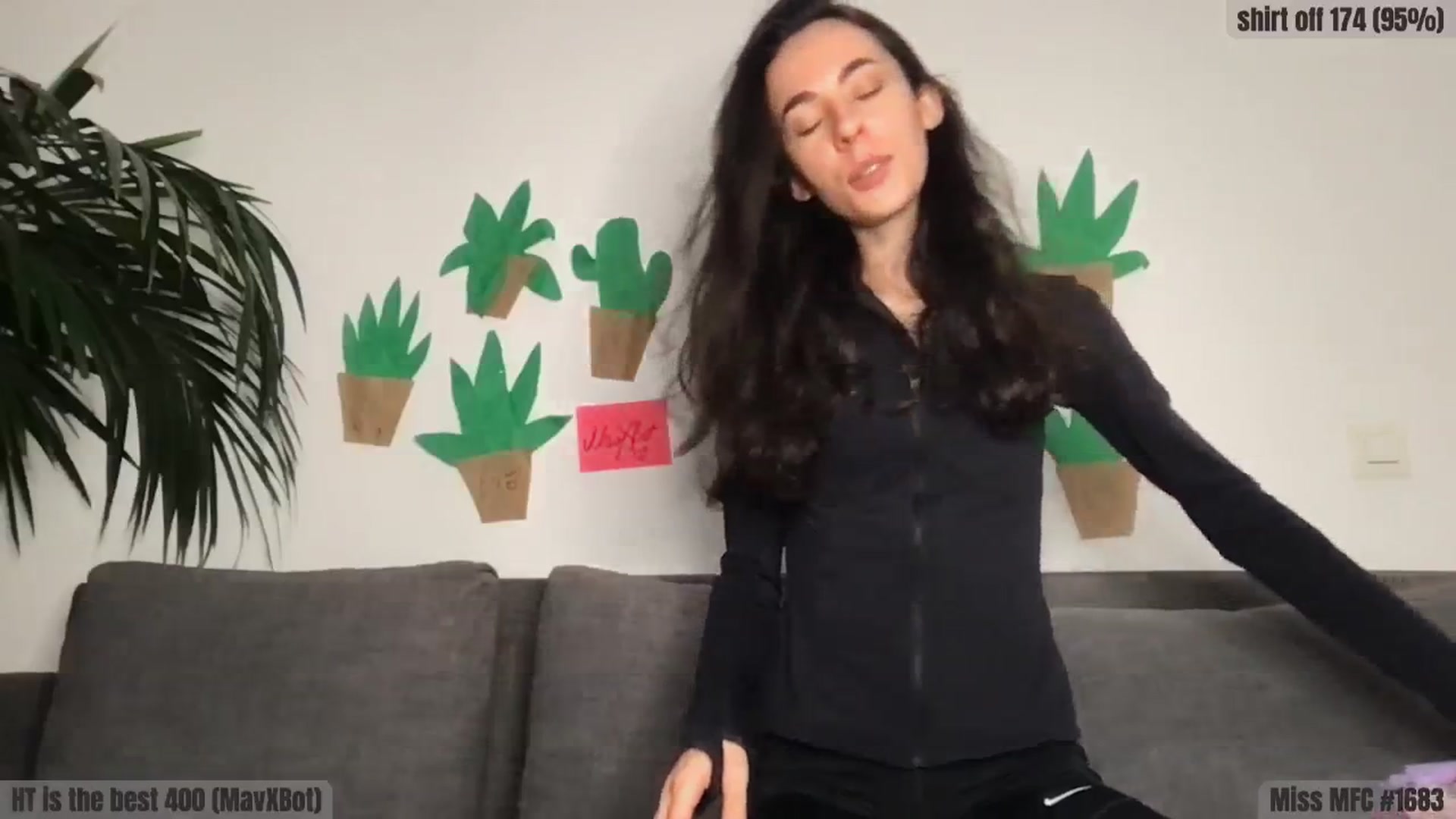 Gallery image thumbnail from ForeverCoffee's myfreecams stream on, 03/31/2025, 24:14 image 12 of 20