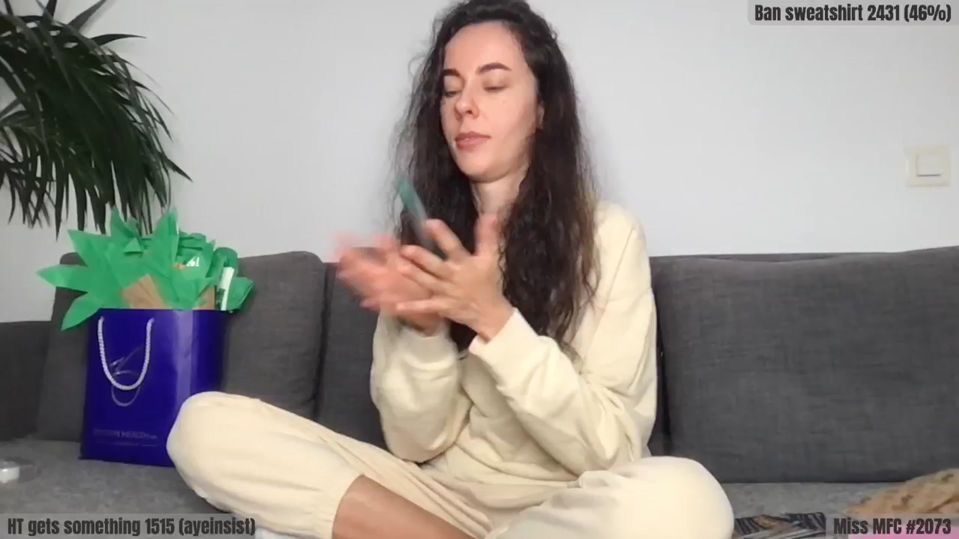 Gallery image thumbnail from ForeverCoffee's myfreecams stream on, 05/18/2025, 21:52 image 4 of 20