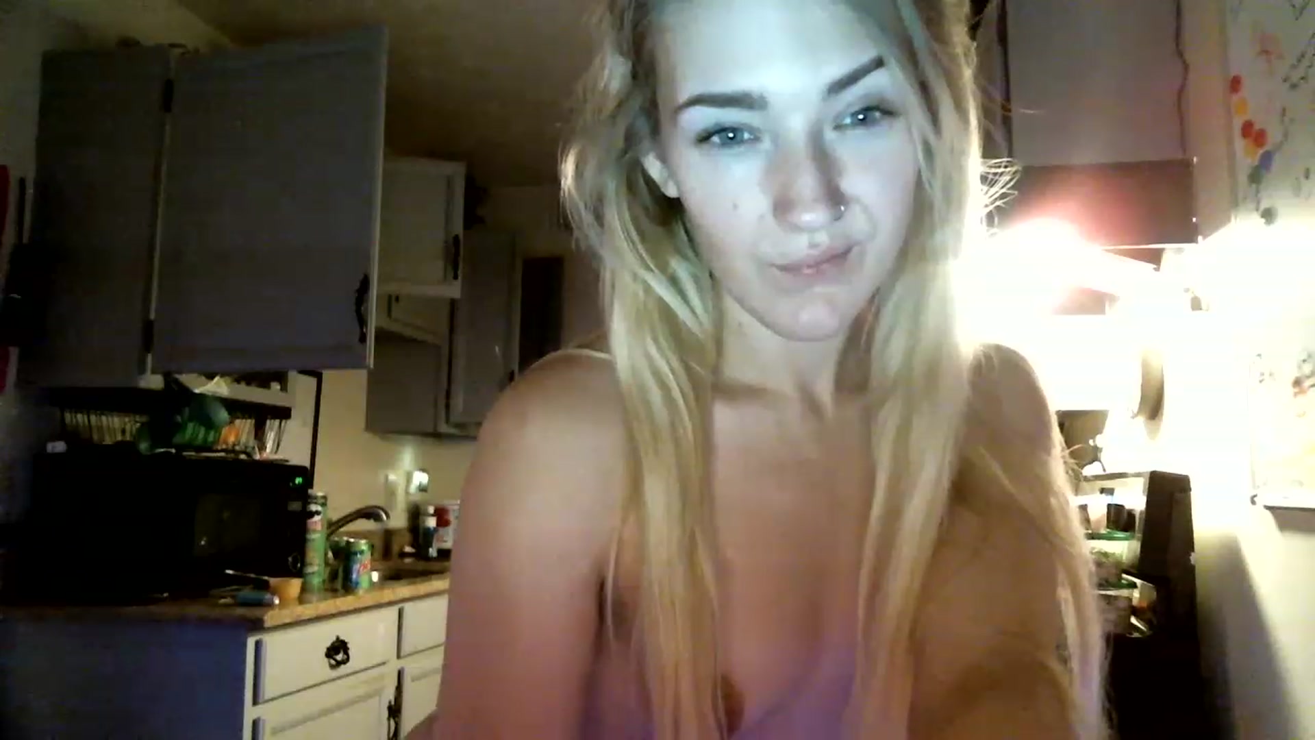 Gallery image thumbnail from ForeverLace's myfreecams stream on, 11/30/2022, 22:29 image 12 of 20