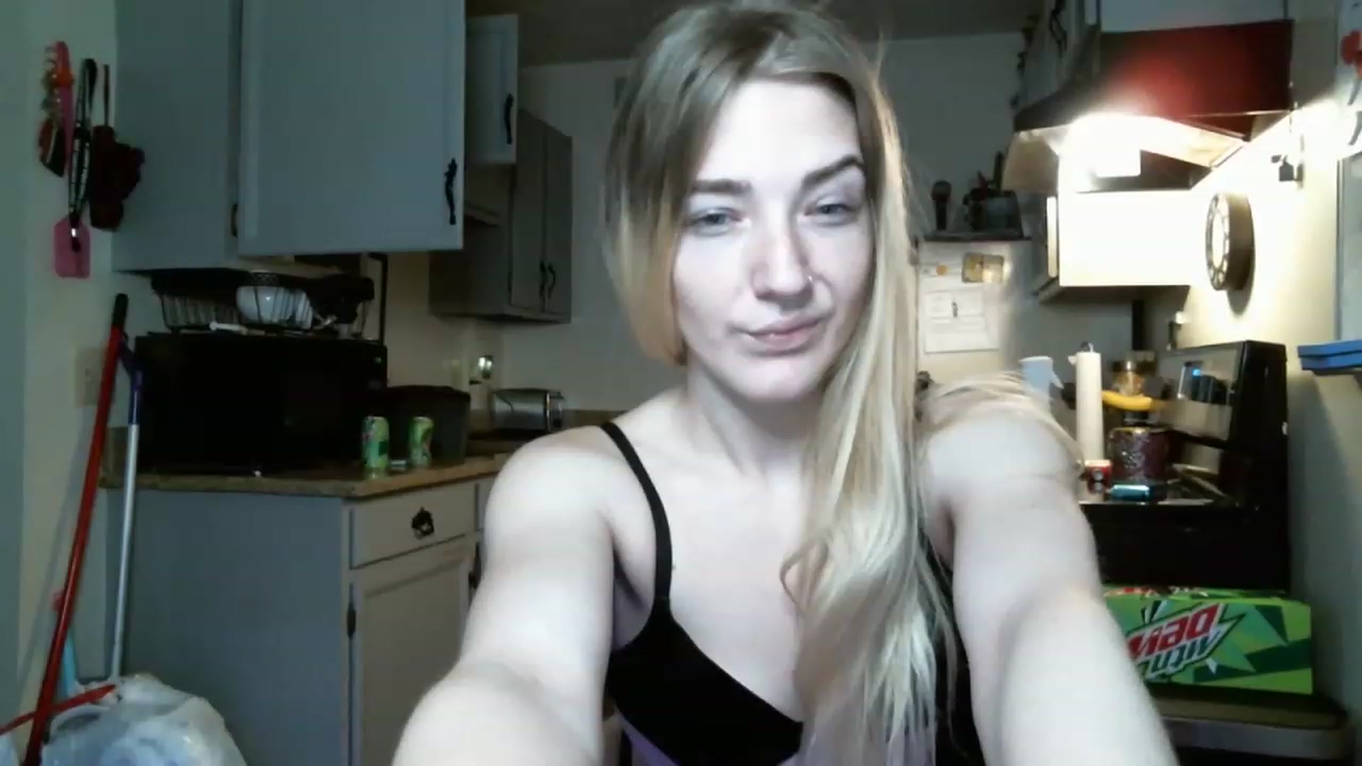 Gallery image thumbnail from ForeverLace's myfreecams stream on, 03/29/2023, 10:56 image 15 of 20
