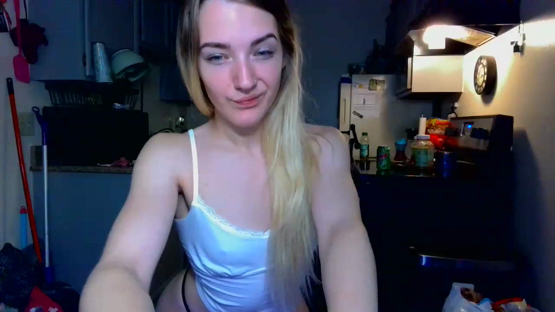 Gallery image thumbnail from ForeverLace's myfreecams stream on, 04/09/2023, 09:08 image 11 of 20