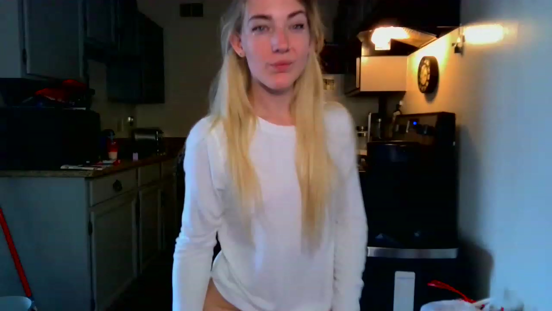 Gallery image thumbnail from ForeverLace's myfreecams stream on, 04/17/2023, 16:02 image 13 of 20