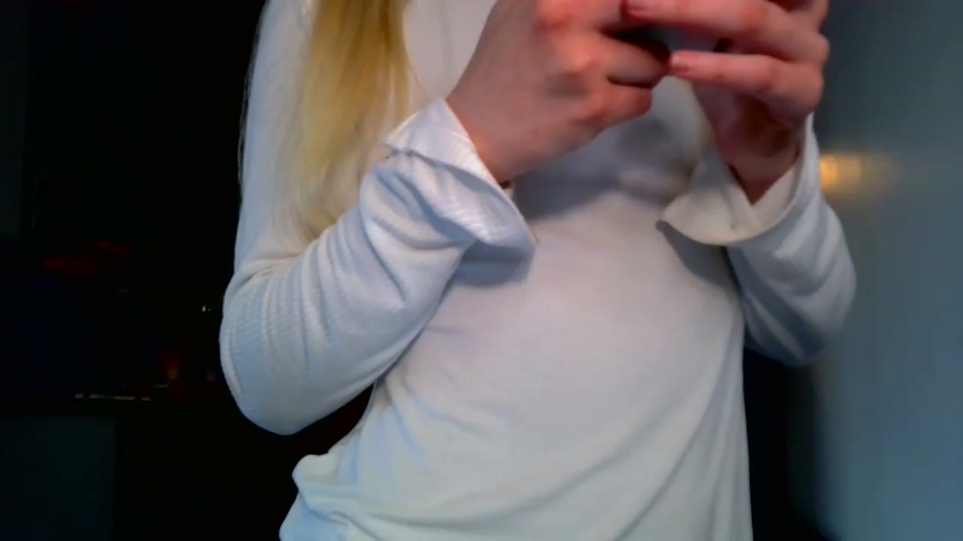 Gallery image thumbnail from ForeverLace's myfreecams stream on, 04/17/2023, 16:02 image 10 of 20