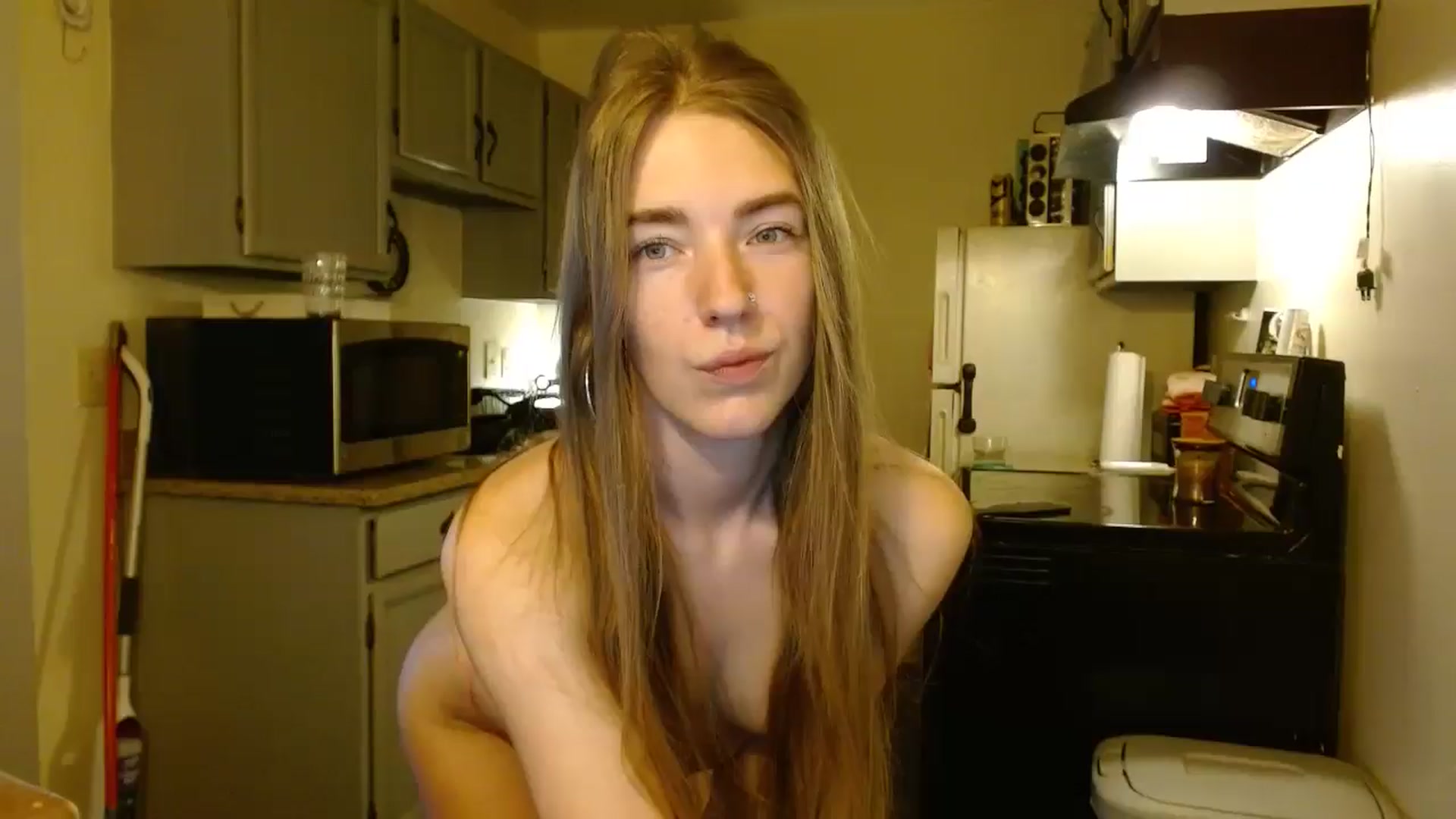 Gallery image thumbnail from ForeverLace's myfreecams stream on, 03/19/2026, 17:32 image 12 of 20