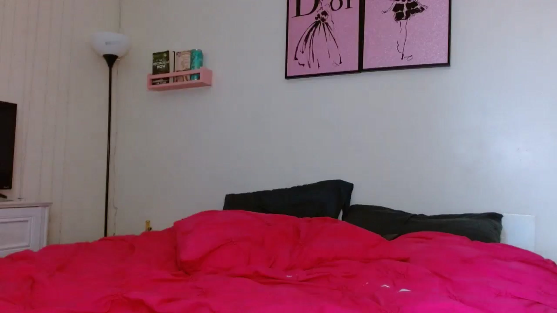 Gallery image thumbnail from ForeverLace's myfreecams stream on, 04/16/2026, 16:27 image 16 of 20