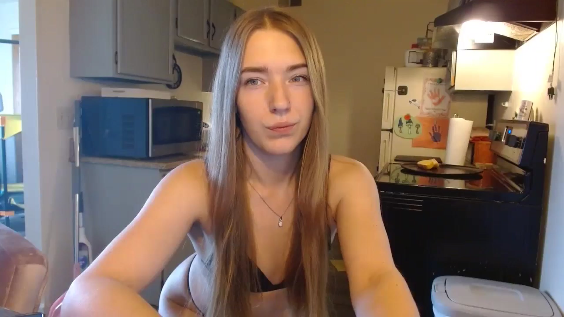 Gallery image thumbnail from ForeverLace's myfreecams stream on, 05/11/2026, 14:59 image 4 of 20