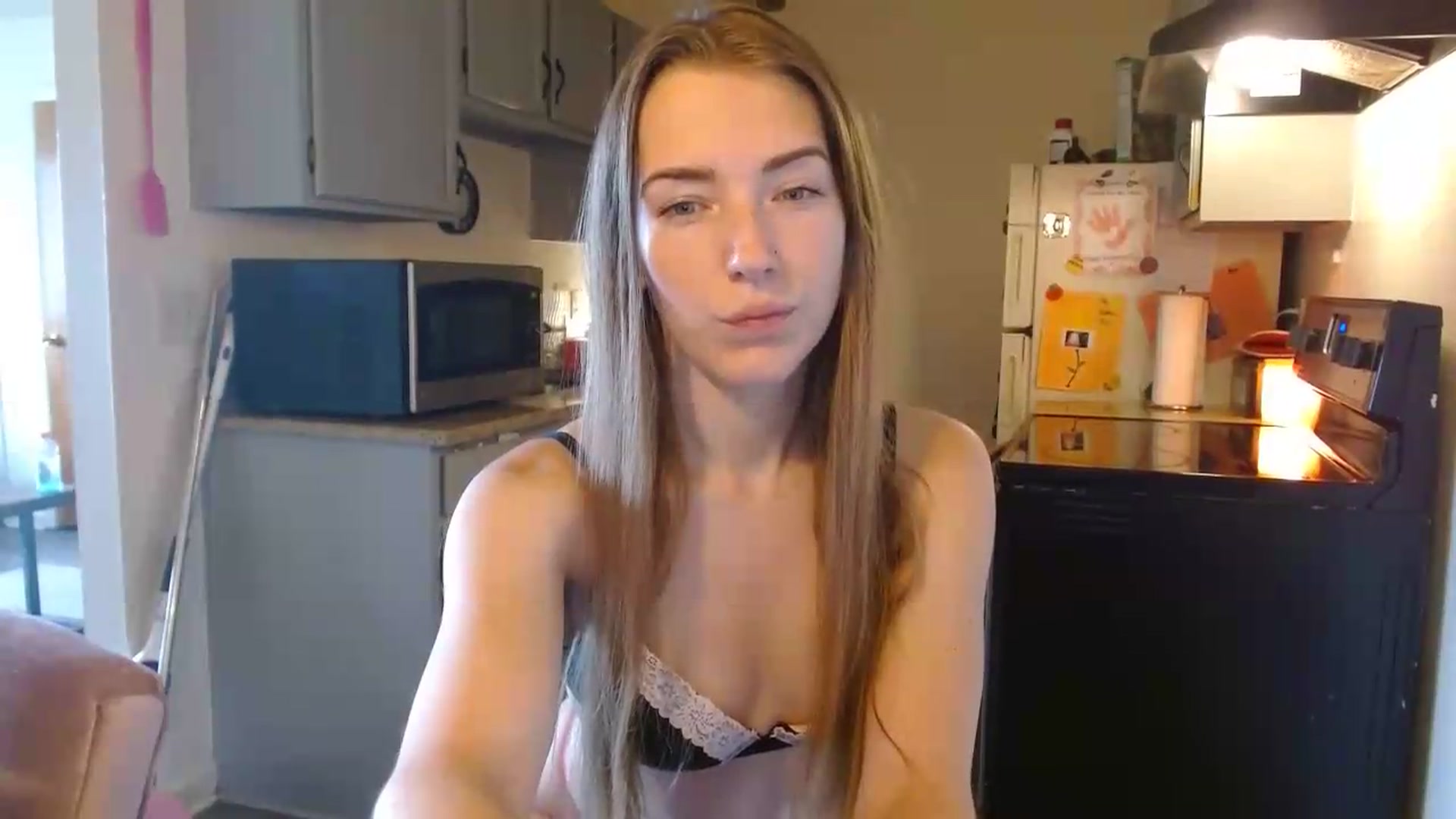 Gallery image thumbnail from ForeverLace's myfreecams stream on, 08/11/2026, 15:17 image 14 of 20