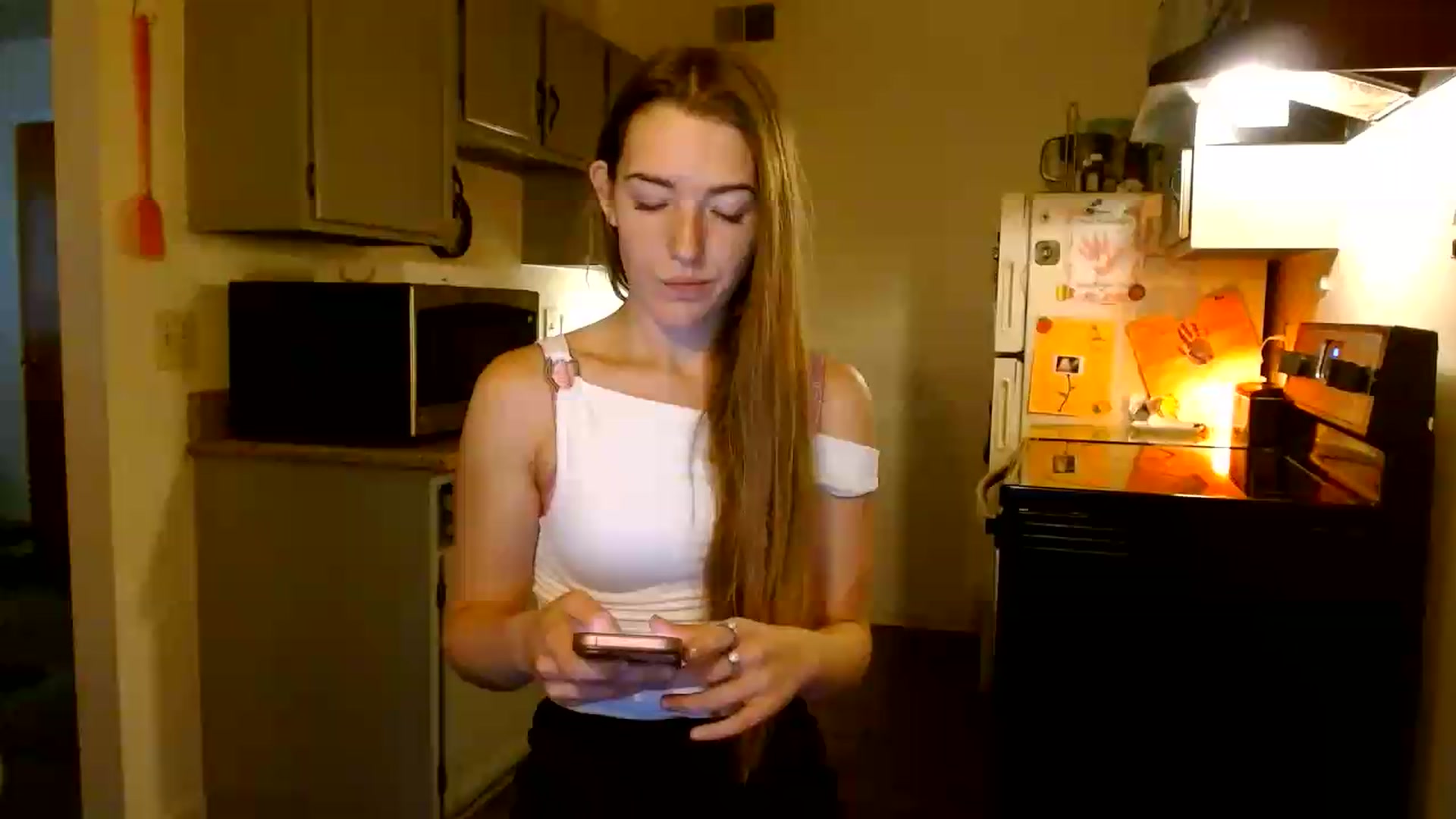 Gallery image thumbnail from ForeverLace's myfreecams stream on, 08/24/2026, 16:31 image 1 of 20