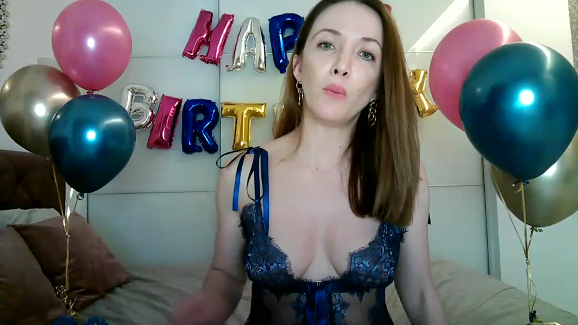 Gallery image thumbnail from Forever_Mila's myfreecams stream on, 07/06/2023, 22:54 image 15 of 20