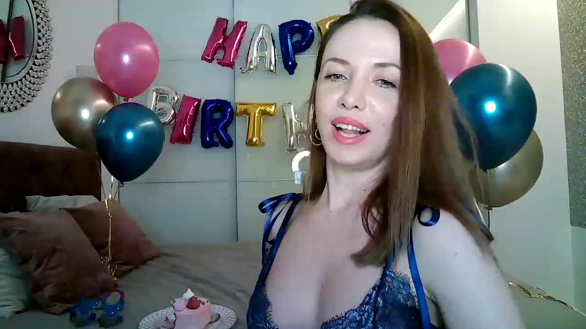 Gallery image thumbnail from Forever_Mila's myfreecams stream on, 07/07/2023, 24:05 image 18 of 20