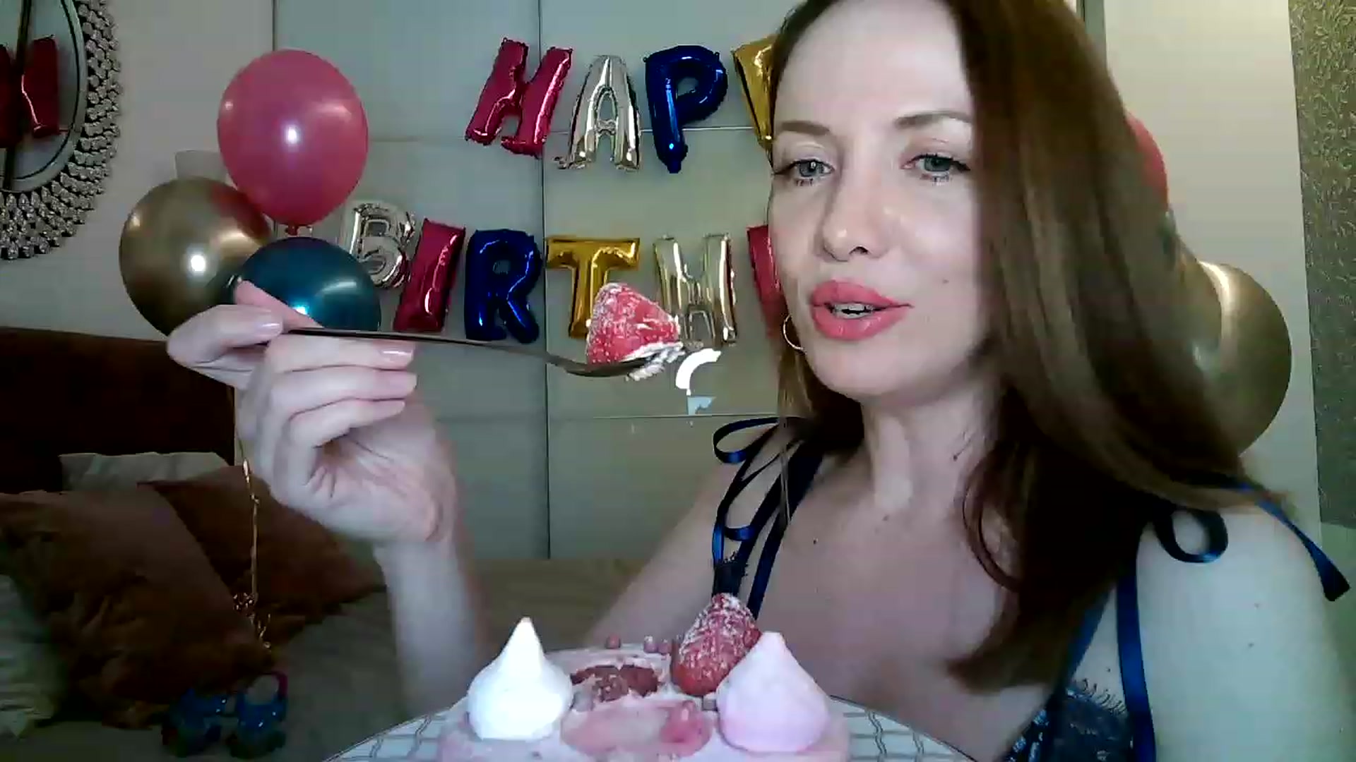 Gallery image thumbnail from Forever_Mila's myfreecams stream on, 07/07/2023, 24:05 image 15 of 20