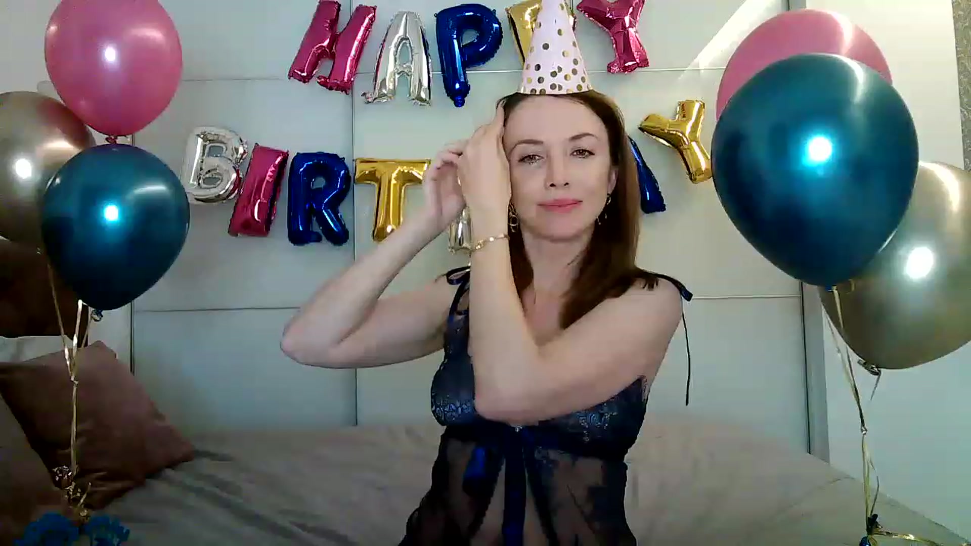 Gallery image thumbnail from Forever_Mila's myfreecams stream on, 07/07/2023, 01:07 image 5 of 20