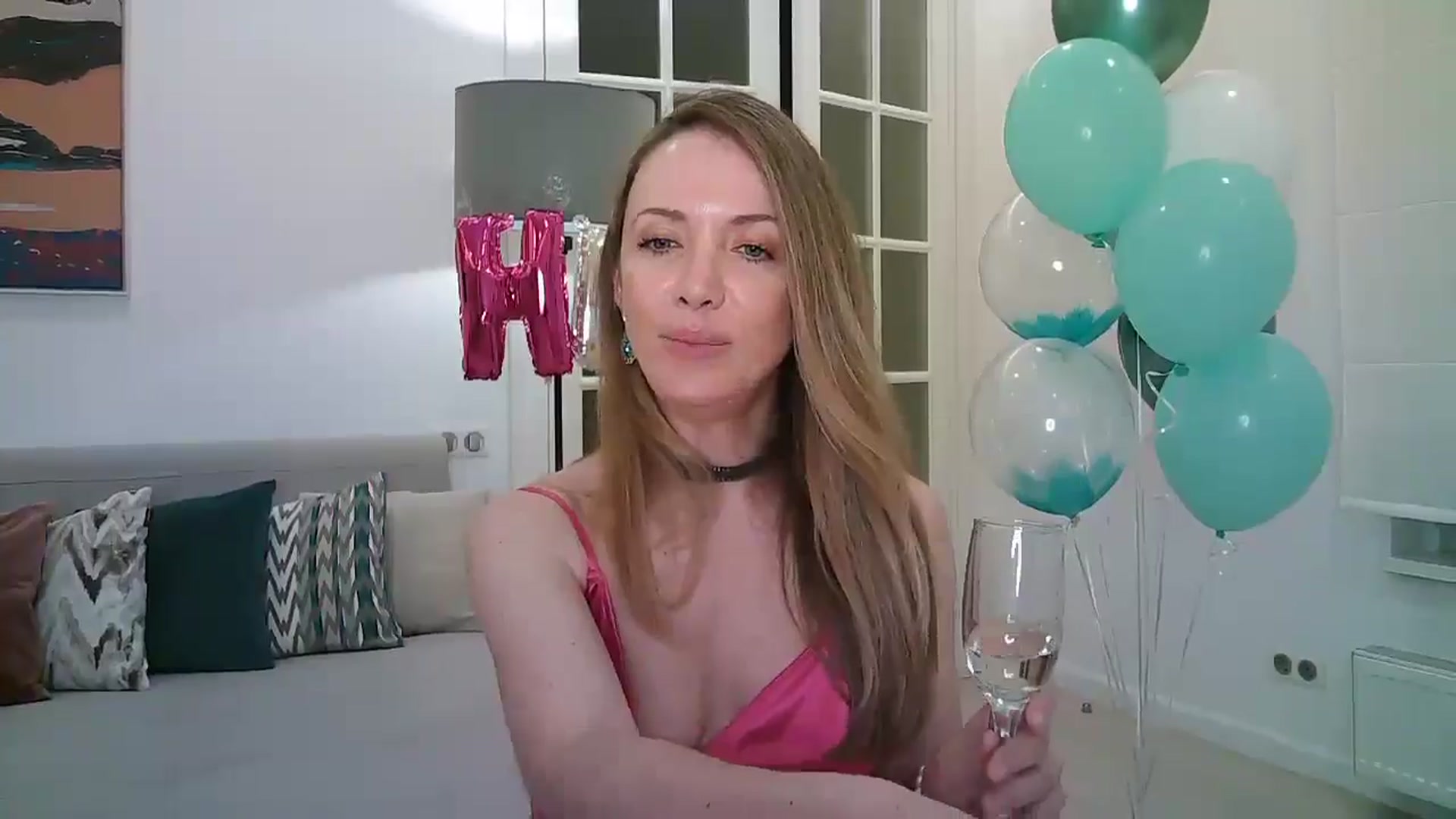 Gallery image thumbnail from Forever_Mila's myfreecams stream on, 06/30/2024, 24:36 image 10 of 20