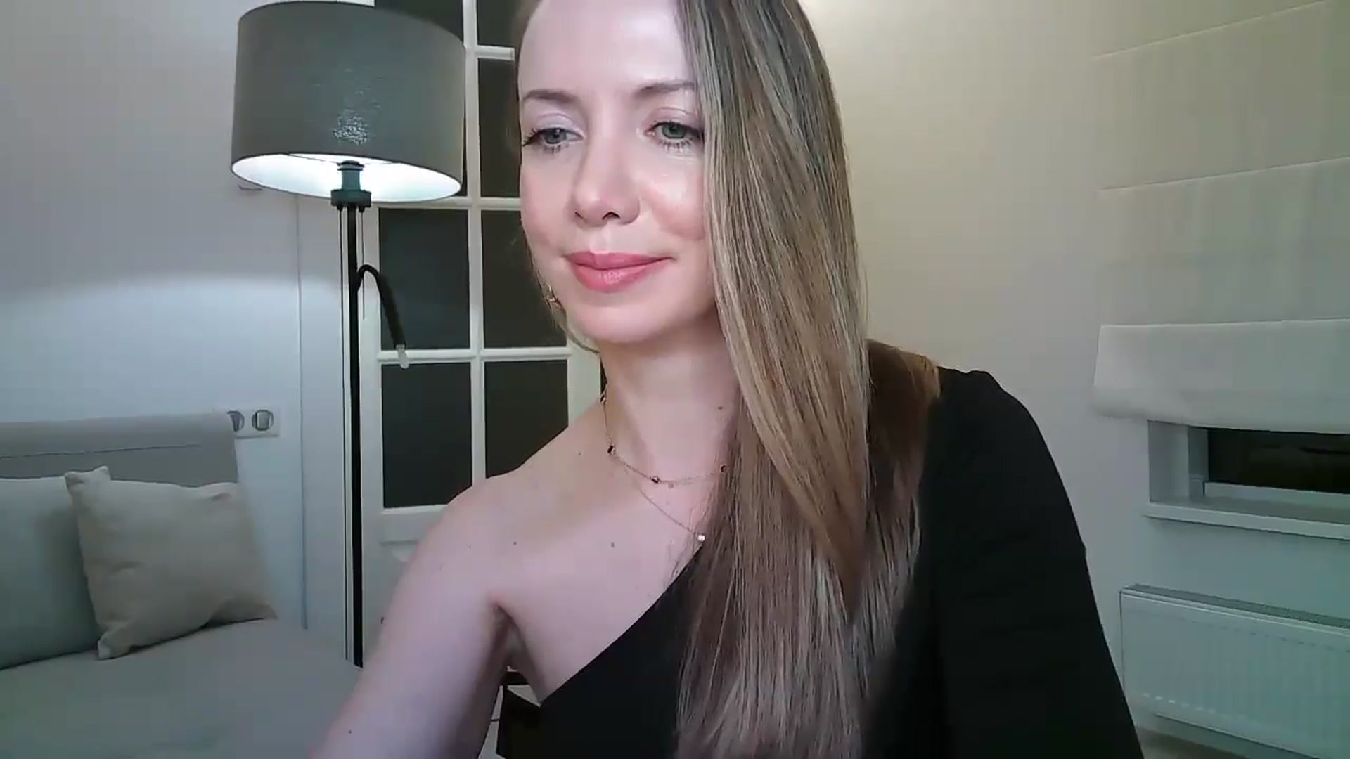 Gallery image thumbnail from Forever_Mila's myfreecams stream on, 09/24/2024, 01:07 image 14 of 20