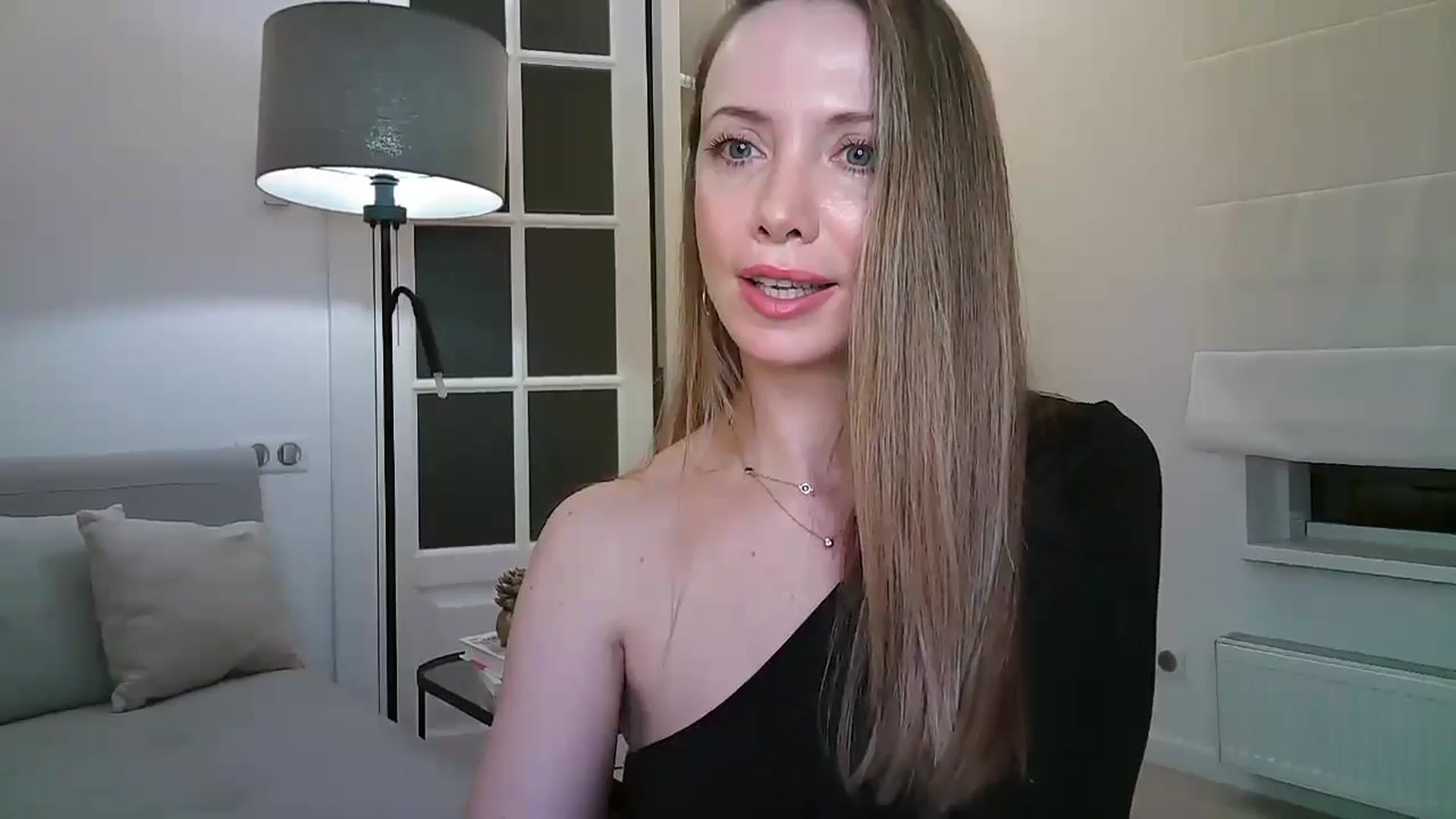 Gallery image thumbnail from Forever_Mila's myfreecams stream on, 09/24/2024, 01:07 image 9 of 20