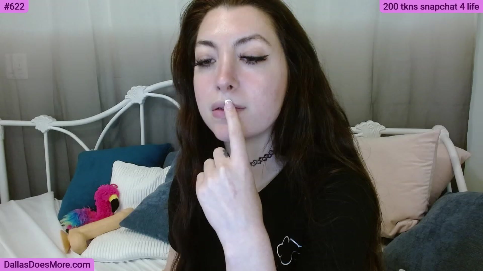 Gallery image thumbnail from FortWorthOhMy's myfreecams stream on, 06/06/2023, 20:23 image 11 of 20
