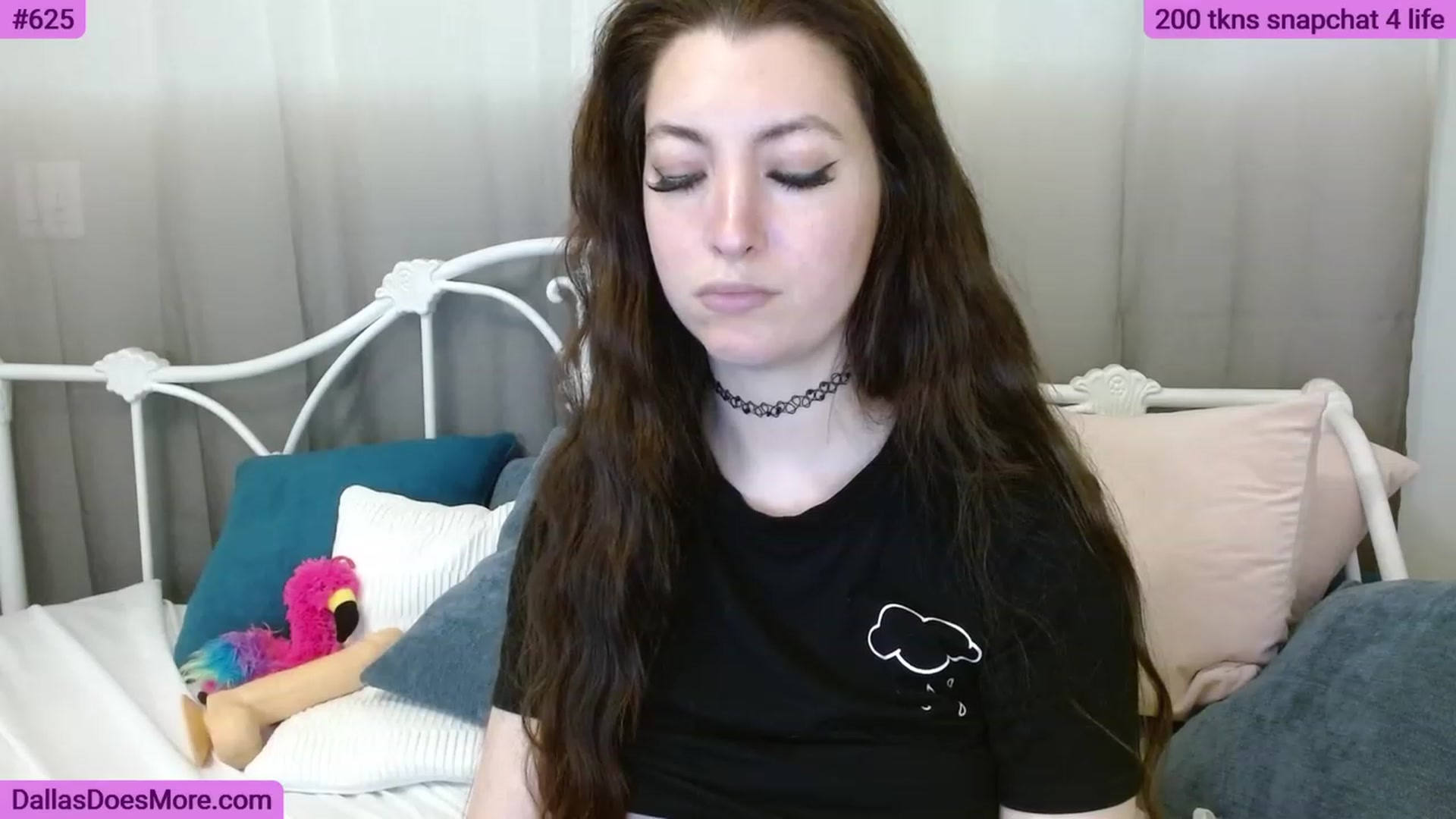 Gallery image thumbnail from FortWorthOhMy's myfreecams stream on, 06/06/2023, 20:23 image 18 of 20