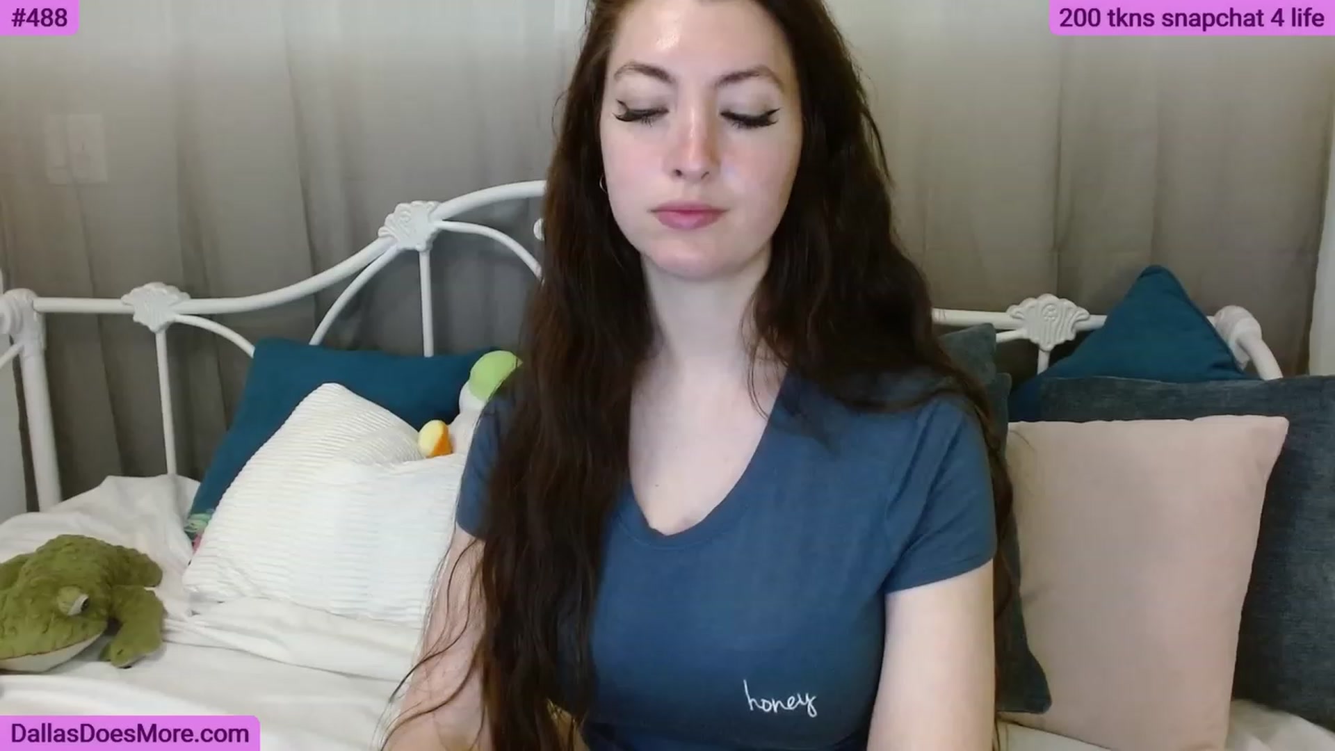 Gallery image thumbnail from FortWorthOhMy's myfreecams stream on, 06/08/2023, 01:09 image 18 of 20