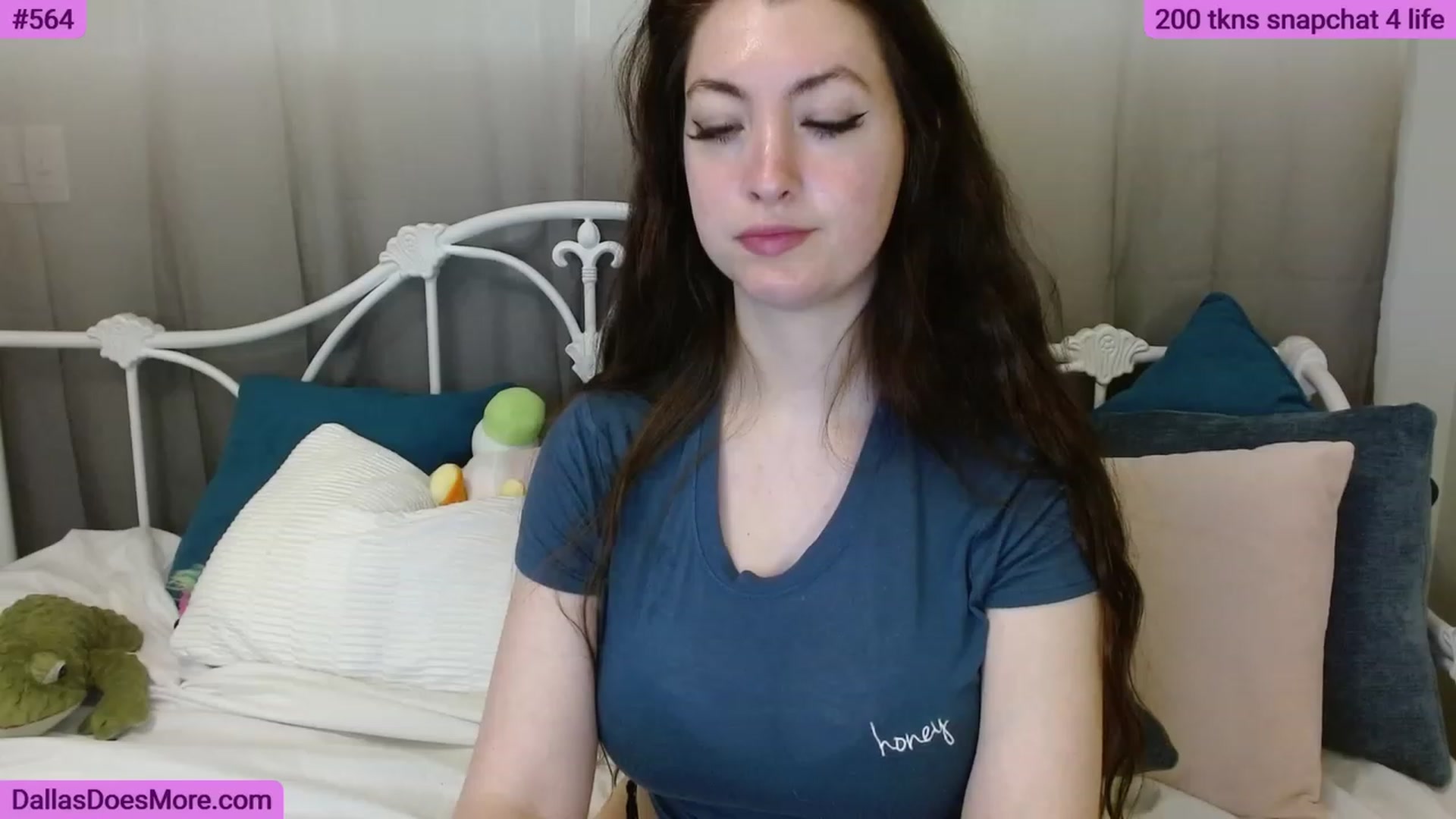Gallery image thumbnail from FortWorthOhMy's myfreecams stream on, 06/08/2023, 01:09 image 3 of 20