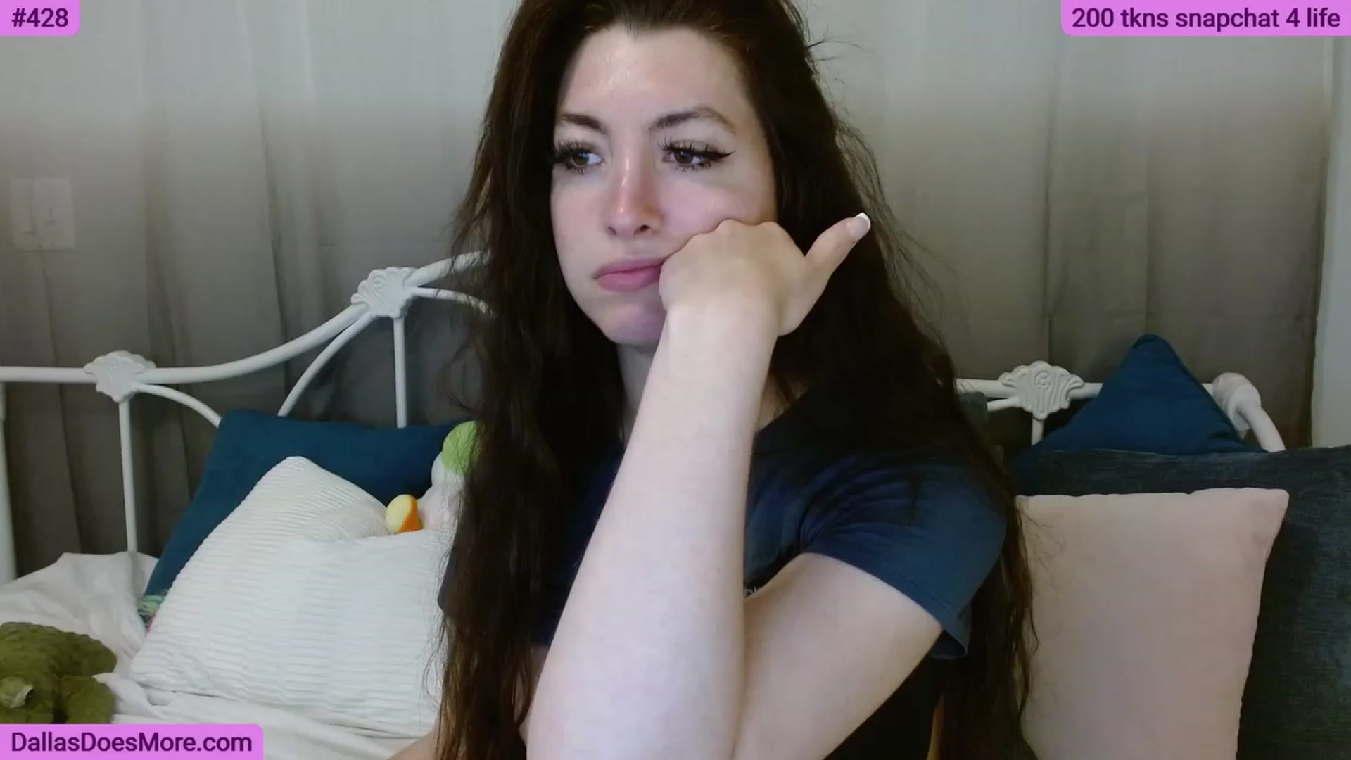 Gallery image thumbnail from FortWorthOhMy's myfreecams stream on, 06/08/2023, 02:41 image 18 of 20