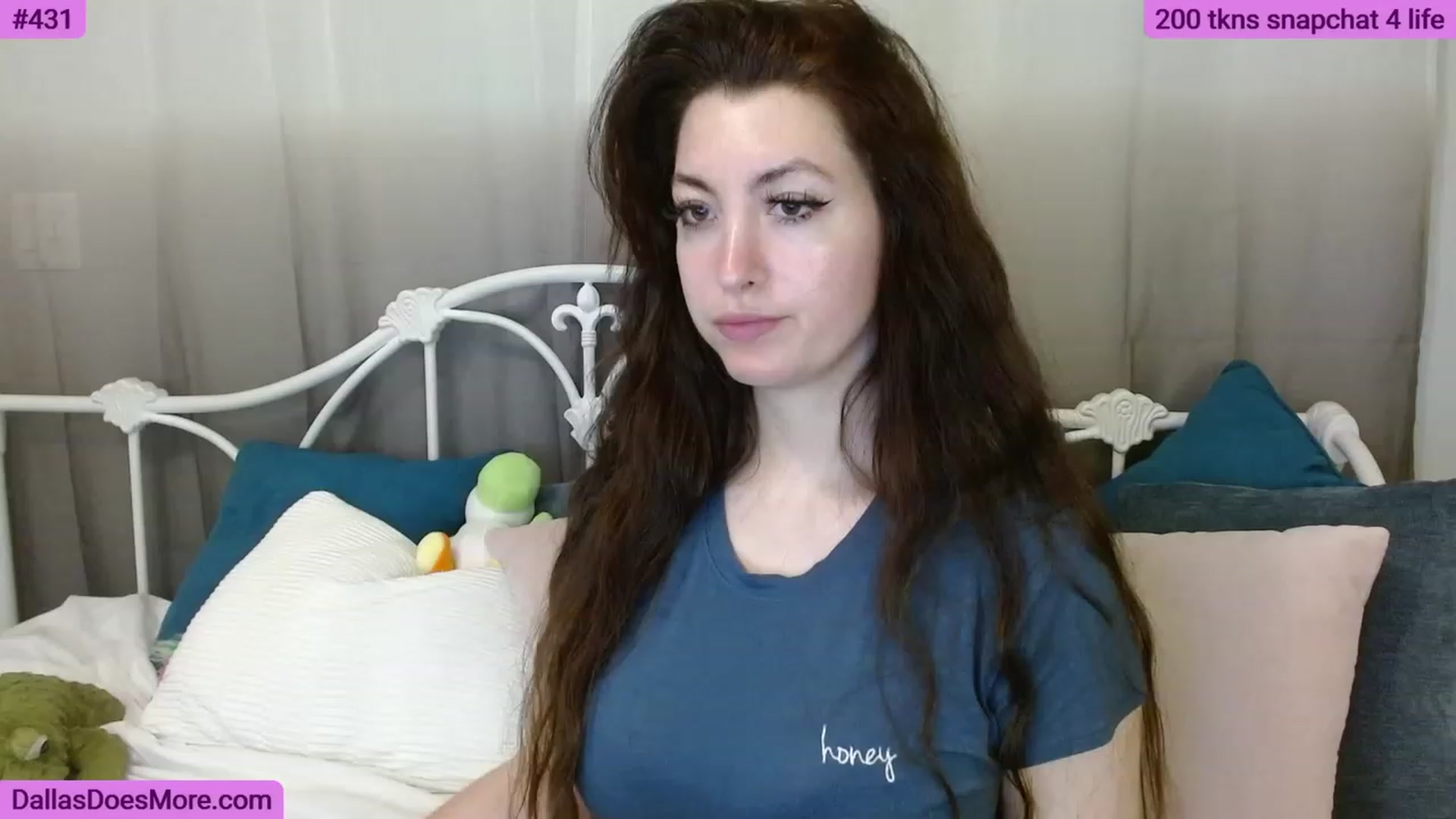 Gallery image thumbnail from FortWorthOhMy's myfreecams stream on, 06/08/2023, 03:11 image 16 of 20