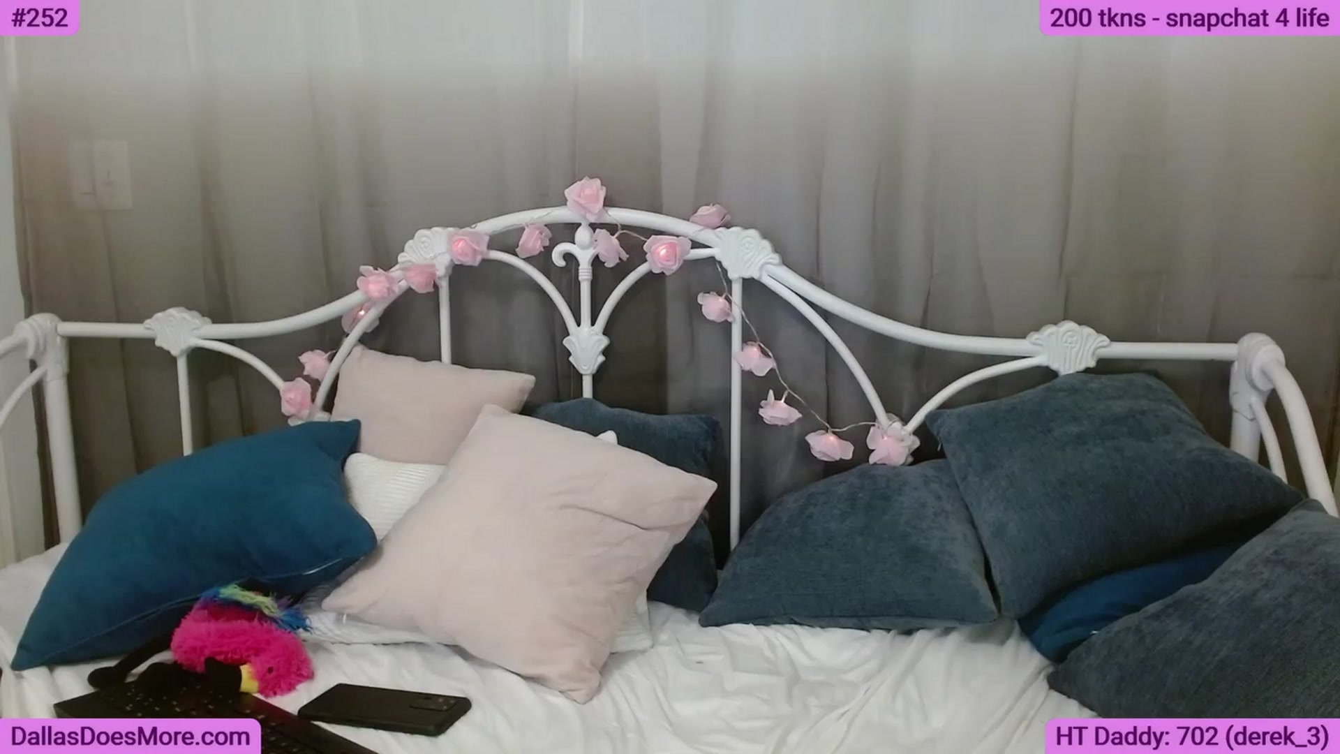 Gallery image thumbnail from FortWorthOhMy's myfreecams stream on, 06/20/2023, 03:14 image 20 of 20