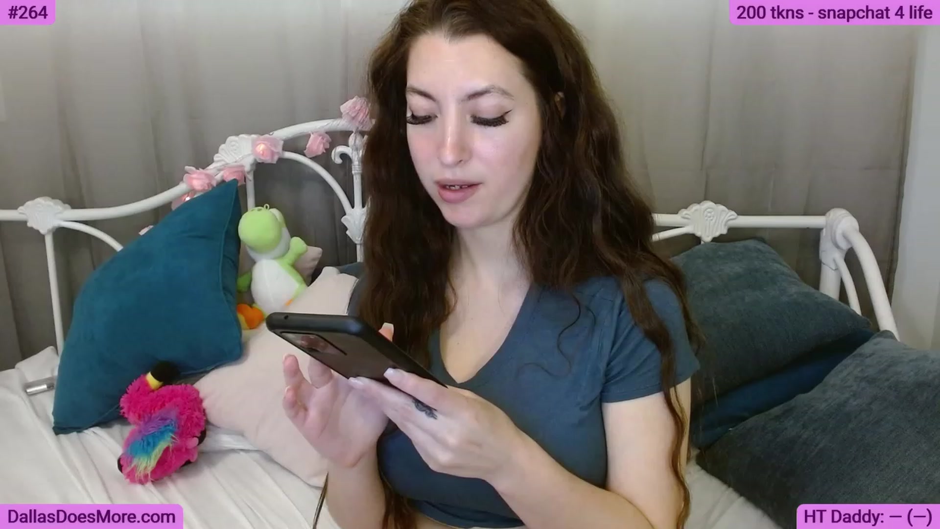 Gallery image thumbnail from FortWorthOhMy's myfreecams stream on, 06/20/2023, 19:35 image 5 of 20