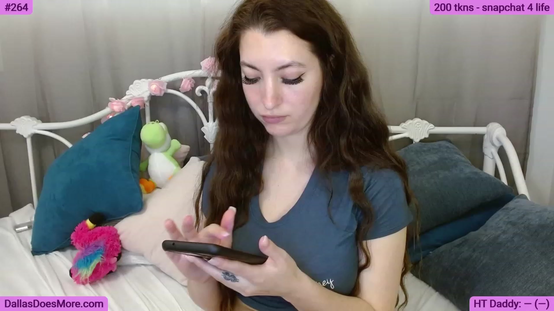 Gallery image thumbnail from FortWorthOhMy's myfreecams stream on, 06/20/2023, 19:35 image 6 of 20