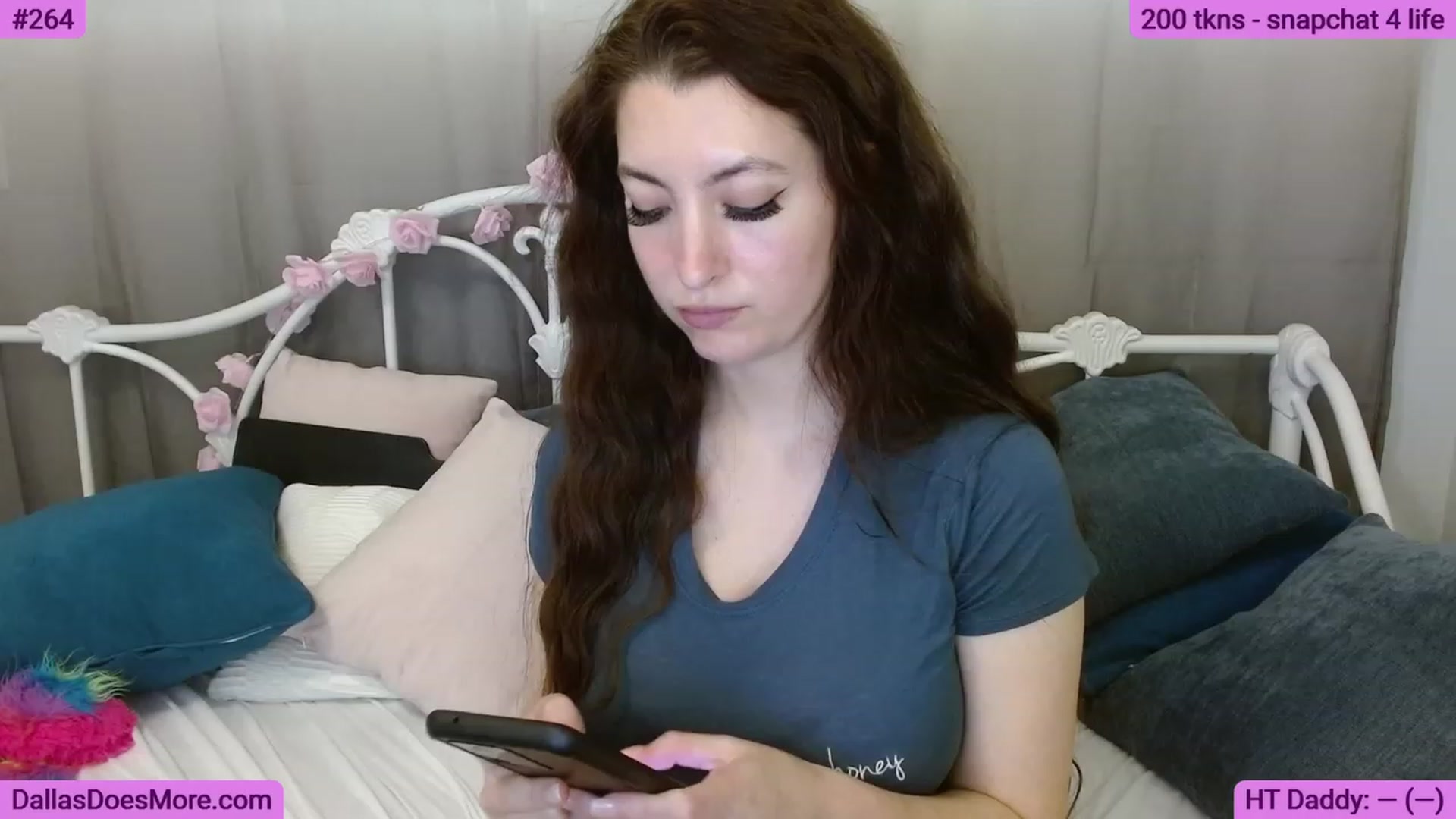 Gallery image thumbnail from FortWorthOhMy's myfreecams stream on, 06/20/2023, 19:35 image 2 of 20