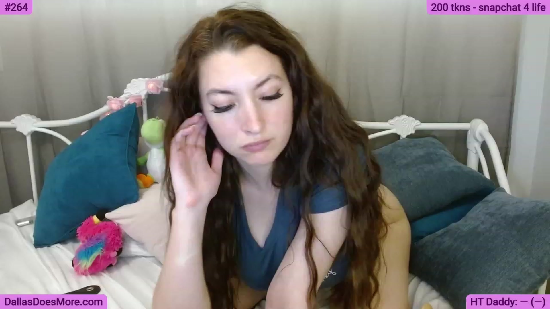 Gallery image thumbnail from FortWorthOhMy's myfreecams stream on, 06/20/2023, 19:35 image 9 of 20