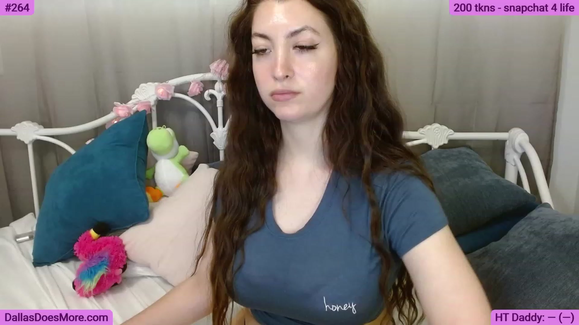 Gallery image thumbnail from FortWorthOhMy's myfreecams stream on, 06/20/2023, 19:35 image 8 of 20