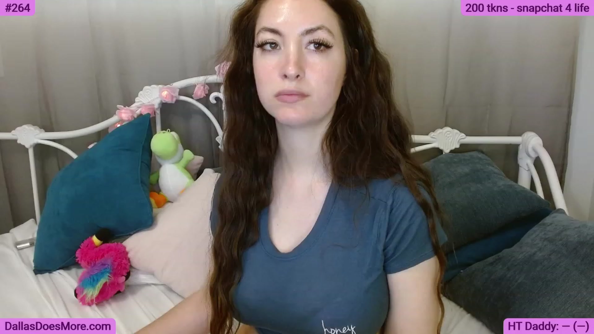 Gallery image thumbnail from FortWorthOhMy's myfreecams stream on, 06/20/2023, 19:35 image 4 of 20